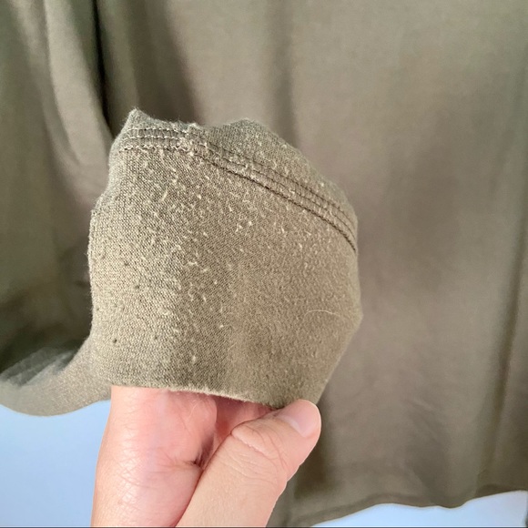 Forever 21 • Army Green Active Sweatshirt - Picture 7 of 13